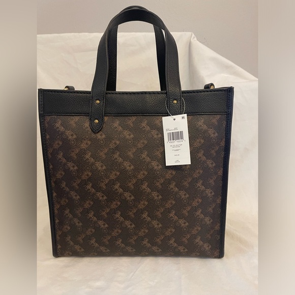 COACH Field Tote In Horse And Carriage Print - Picture 6 of 12